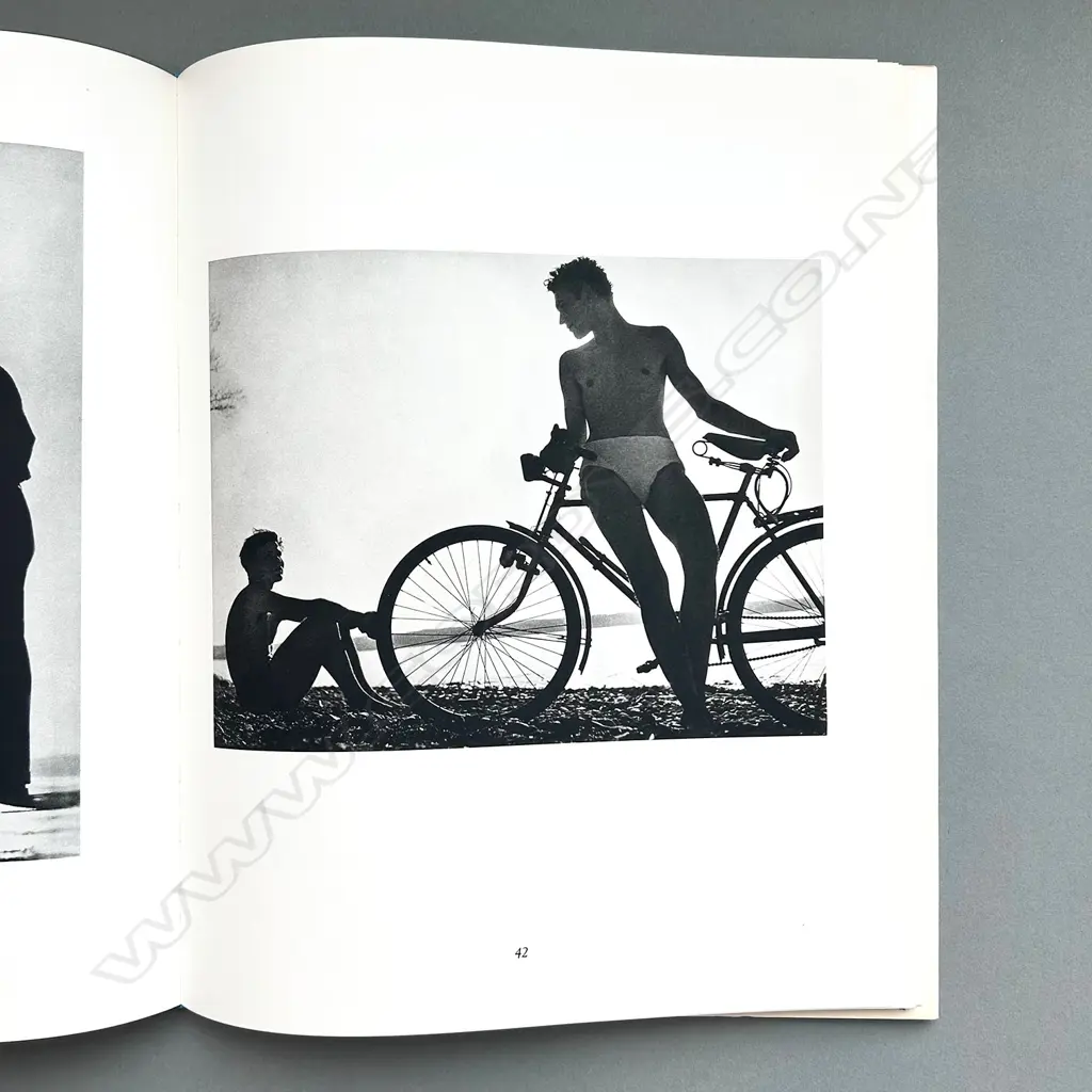 HERBERT LIST: JUNGE MANNER Image 1++